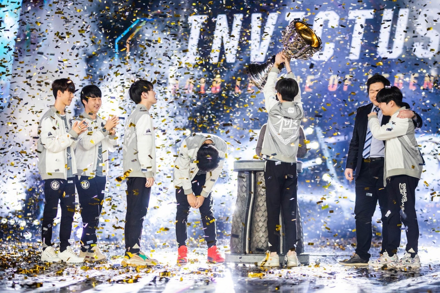 Invictus Gaming Triumphs at League of Legends World Championship 2018